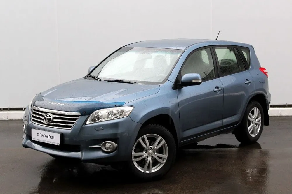 Toyota RAV4 Image 1